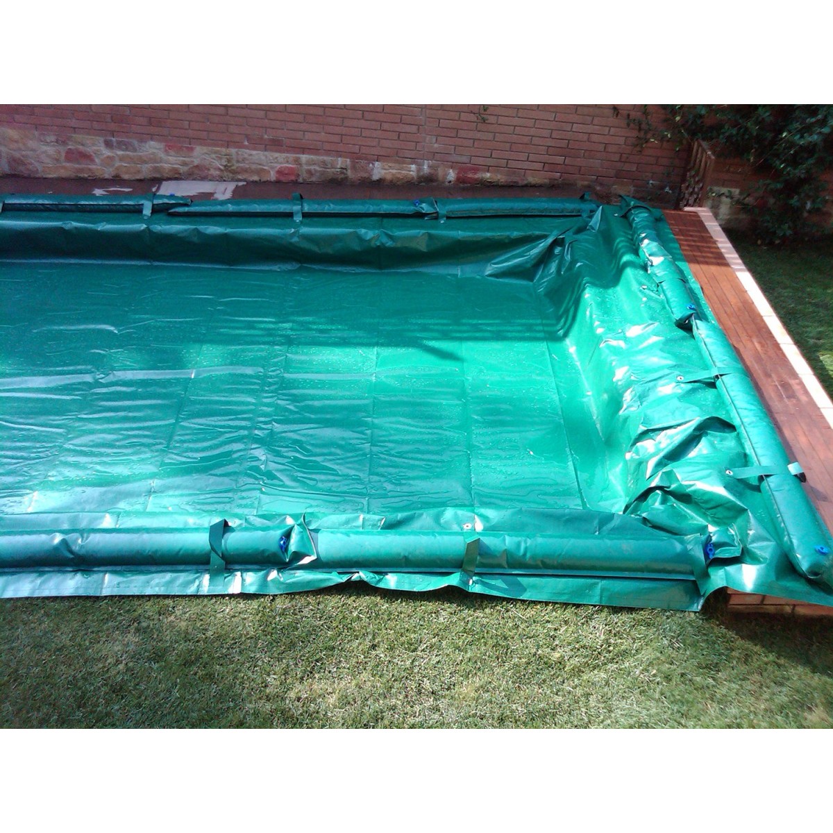 Winter cover with pool tanks - stretch of water 5x10